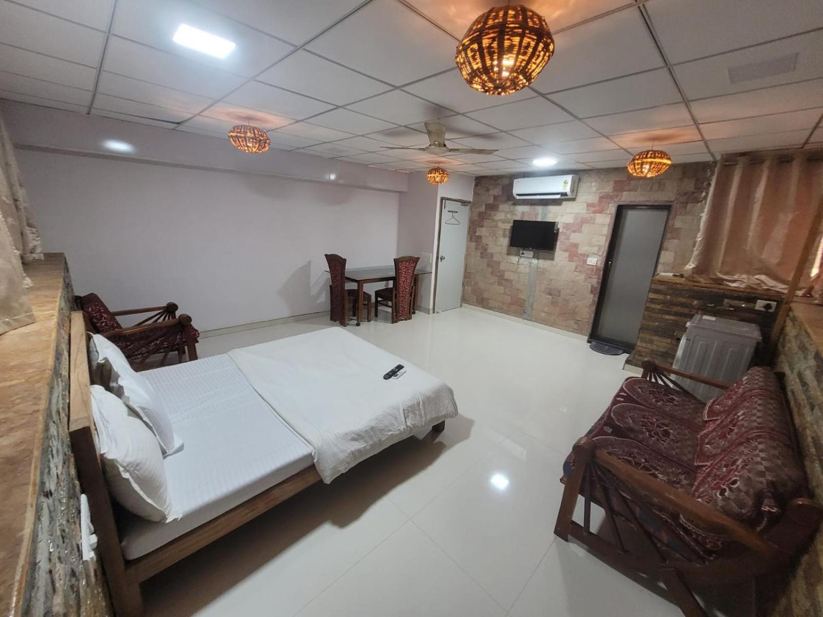 Agrawal Bhavan Budget Stay Only For Indians Мумбаи Экстерьер фото